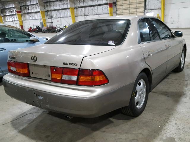 JT8BF28G9X5072539 - 1999 LEXUS ES 300 BEIGE photo 4