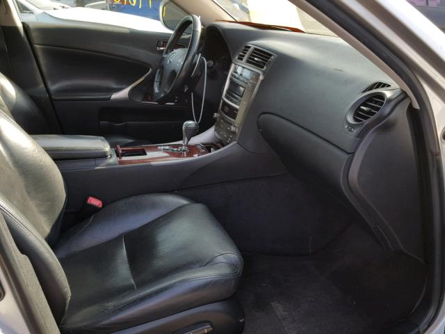 JTHBK262362010900 - 2006 LEXUS IS 250 SILVER photo 5