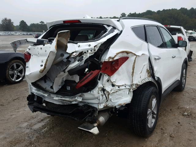 5NMZU3LB8HH002519 - 2017 HYUNDAI SANTA FE S WHITE photo 4