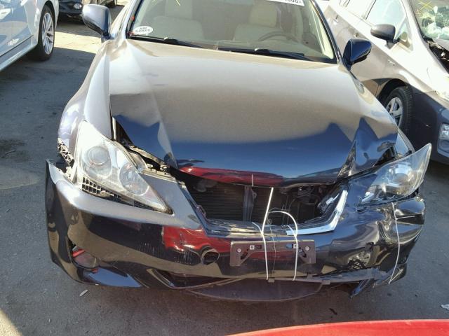 JTHBK262765022790 - 2006 LEXUS IS 250 BLUE photo 9