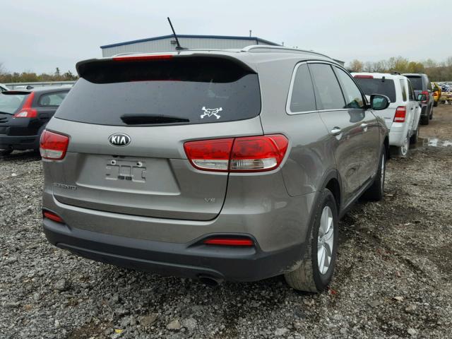 5XYPGDA59HG223459 - 2017 KIA SORENTO LX GRAY photo 4