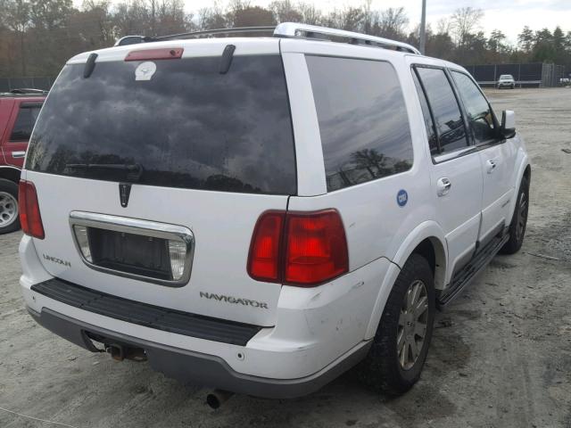 5LMFU28R03LJ43183 - 2003 LINCOLN NAVIGATOR 白色 照片 4