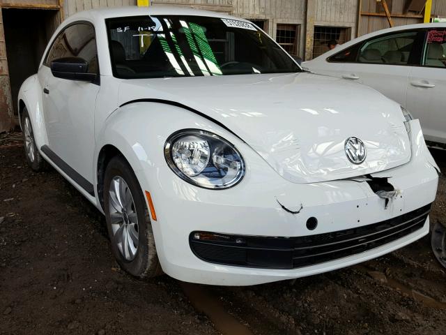 3VWF17AT1FM642321 - 2015 VOLKSWAGEN BEETLE 1.8 WHITE photo 1