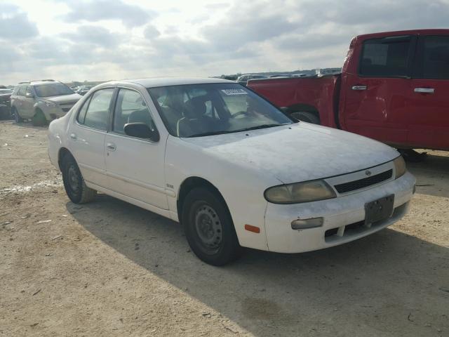 1N4BU31D3RC104287 - 1994 NISSAN ALTIMA XE WHITE photo 1