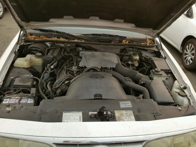 2FALP73W3TX137303 - 1996 FORD CROWN VICT WHITE photo 7