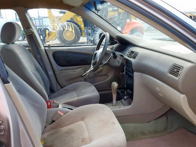 1Y1SK52881Z413988 - 2001 CHEVROLET GEO PRIZM 棕色 照片 5