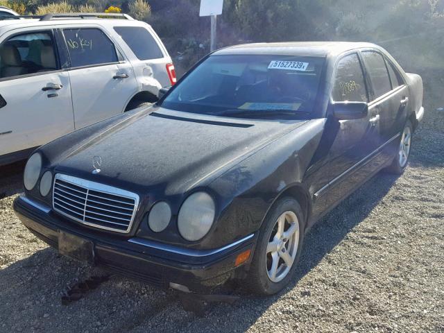 WDBJF65H8XA821001 - 1999 MERCEDES-BENZ E 320 BLACK photo 2