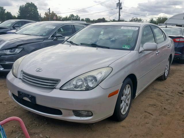 JTHBF30G825008180 - 2002 LEXUS ES 300 SILVER photo 2