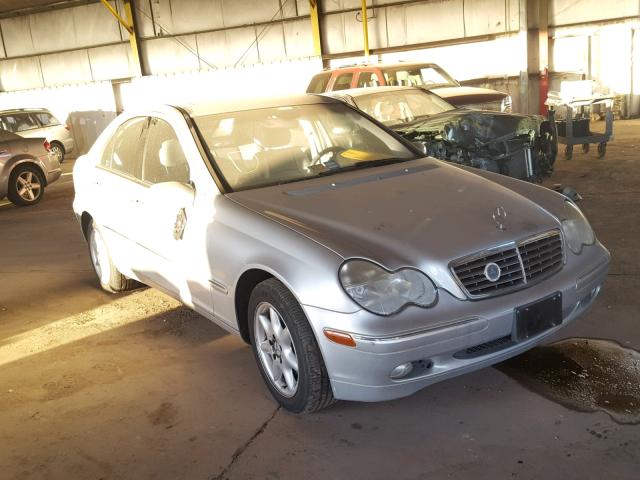 WDBRF61J24A537399 - 2004 MERCEDES-BENZ C 240 SILVER photo 1