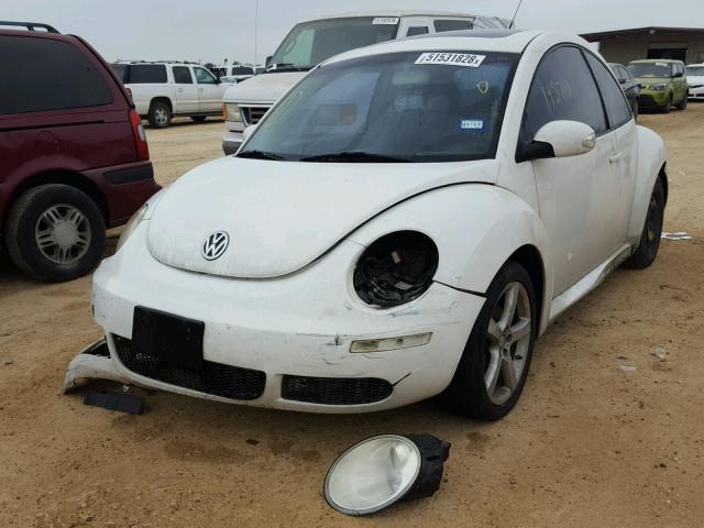 3VWRW31C49M506485 - 2009 VOLKSWAGEN NEW BEETLE WHITE photo 2