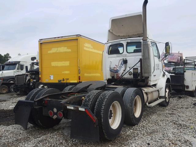 2FWJA3CV57AY15996 - 2007 STERLING TRUCK AT 9500 WHITE photo 4