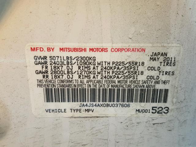 JA4JS4AX0BU037606 - 2011 MITSUBISHI OUTLANDER WHITE photo 10