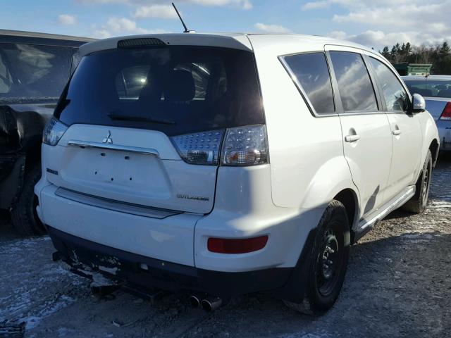 JA4JS4AX0BU037606 - 2011 MITSUBISHI OUTLANDER WHITE photo 4