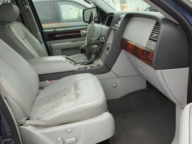 5LMFU28R94LJ16775 - 2004 LINCOLN NAVIGATOR Көк фото 5