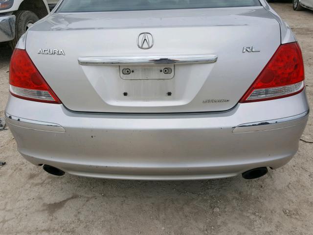 JH4KB16546C000228 - 2006 ACURA RL SILVER photo 9