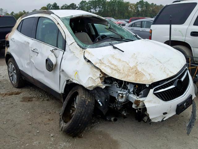 KL4CJASBXJB636603 - 2018 BUICK ENCORE PRE WHITE photo 1