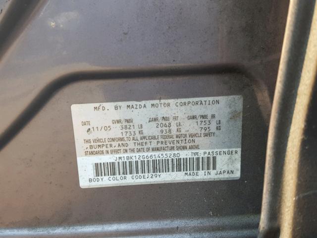 JM1BK12G661455280 - 2006 MAZDA 3 I GRAY photo 10