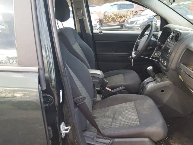 1J4NF4FB0AD579905 - 2010 JEEP COMPASS SP 绿色 照片 5