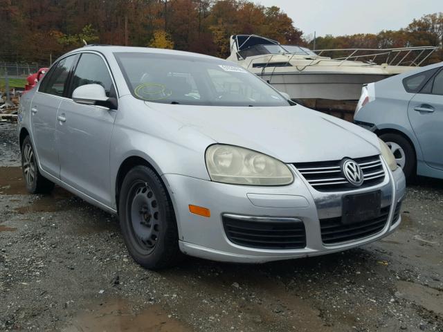 3VWSF81K66M717088 - 2006 VOLKSWAGEN JETTA 2.5 SILVER photo 1