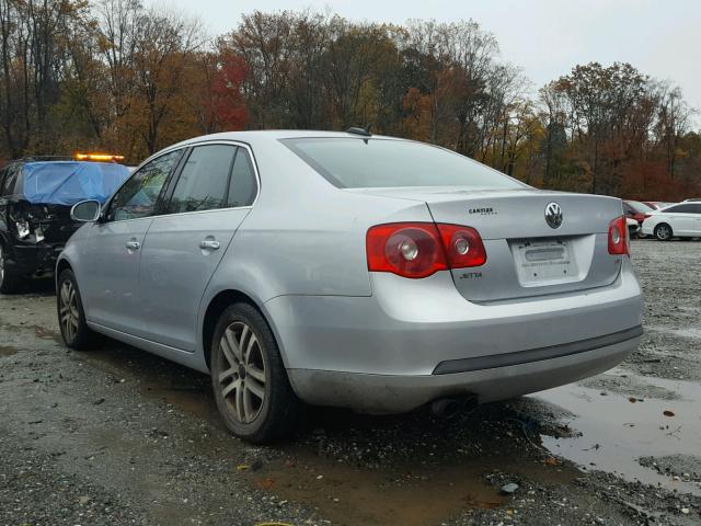 3VWSF81K66M717088 - 2006 VOLKSWAGEN JETTA 2.5 SILVER photo 3