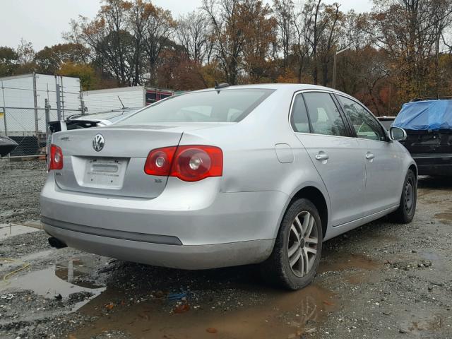 3VWSF81K66M717088 - 2006 VOLKSWAGEN JETTA 2.5 SILVER photo 4