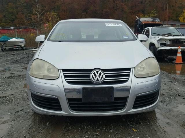 3VWSF81K66M717088 - 2006 VOLKSWAGEN JETTA 2.5 SILVER photo 9