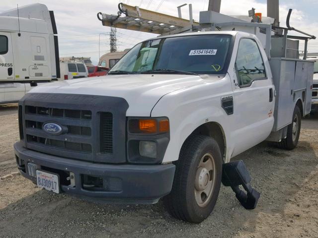 1FTWF30538EA26905 - 2008 FORD F350 SRW S WHITE photo 2