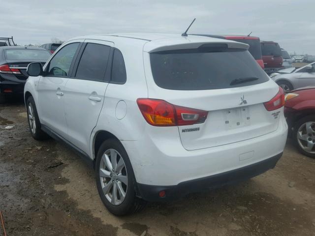 4A4AP3AW0FE026364 - 2015 MITSUBISHI OUTLANDER WHITE photo 3