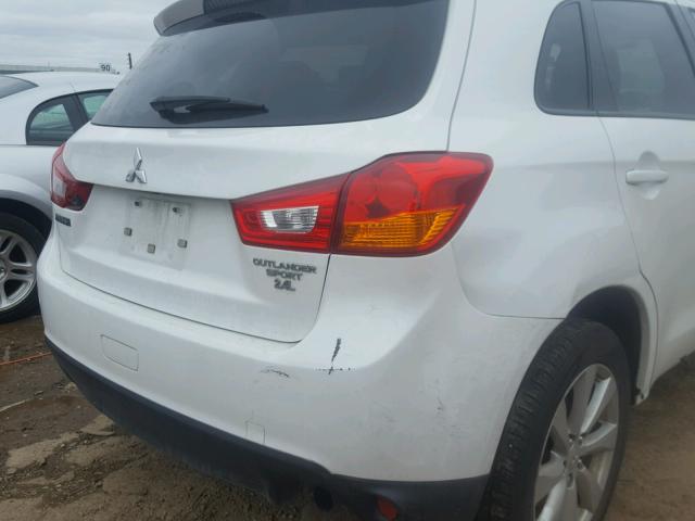 4A4AP3AW0FE026364 - 2015 MITSUBISHI OUTLANDER WHITE photo 9