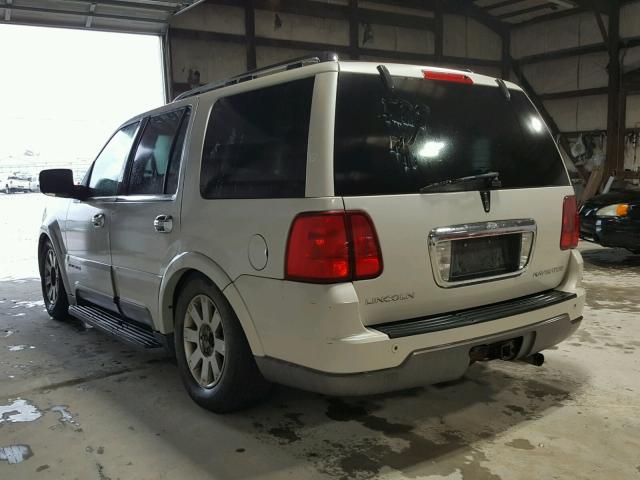 5LMFU28R24LJ41789 - 2004 LINCOLN NAVIGATOR Ақ фото 3