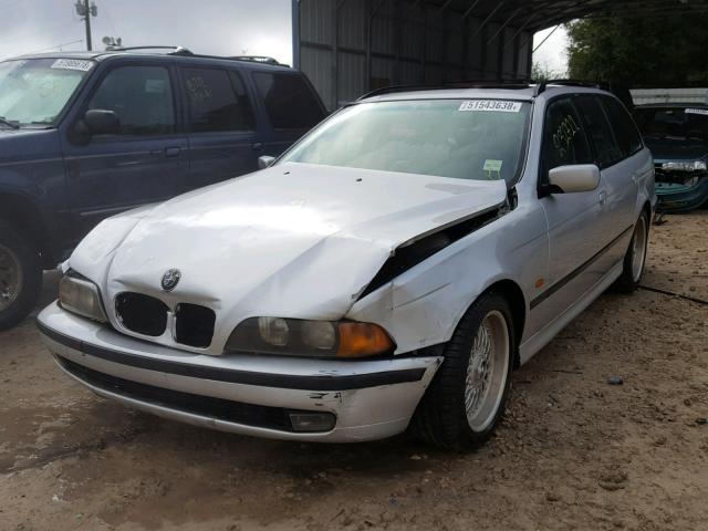 WBADP534XXBR95326 - 1999 BMW 528 IT SILVER photo 2