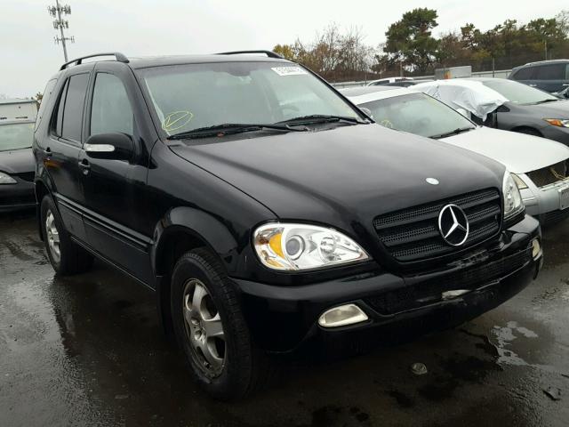 4JGAB54E02A336953 - 2002 MERCEDES-BENZ ML 320 BLACK photo 1