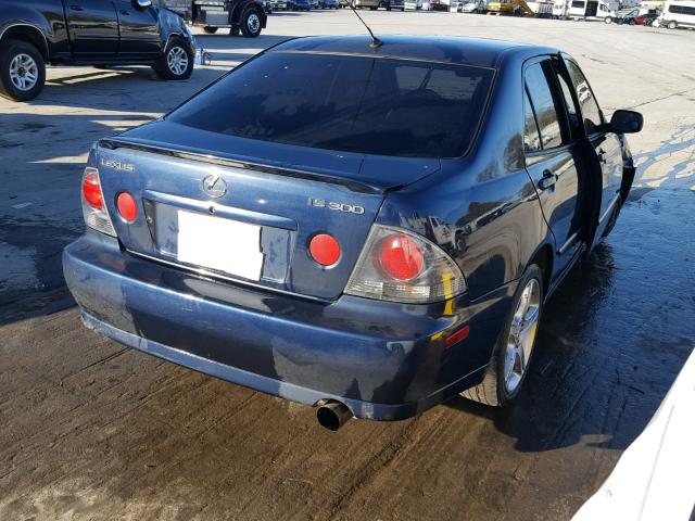 JTHBD192340082155 - 2004 LEXUS IS 300 BLUE photo 4