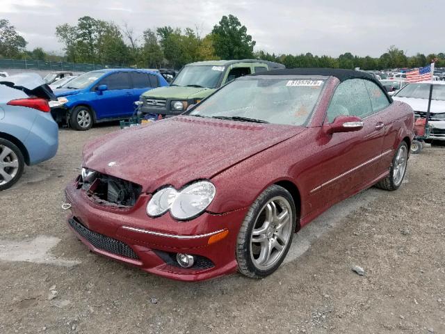 WDBTK72G98T098089 - 2008 MERCEDES-BENZ CLK 550 RED photo 2