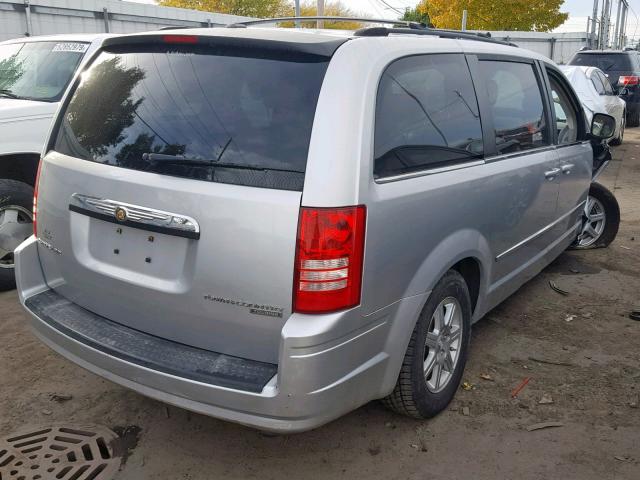 2A4RR5D1XAR230434 - 2010 CHRYSLER TOWN & COU SILVER photo 4