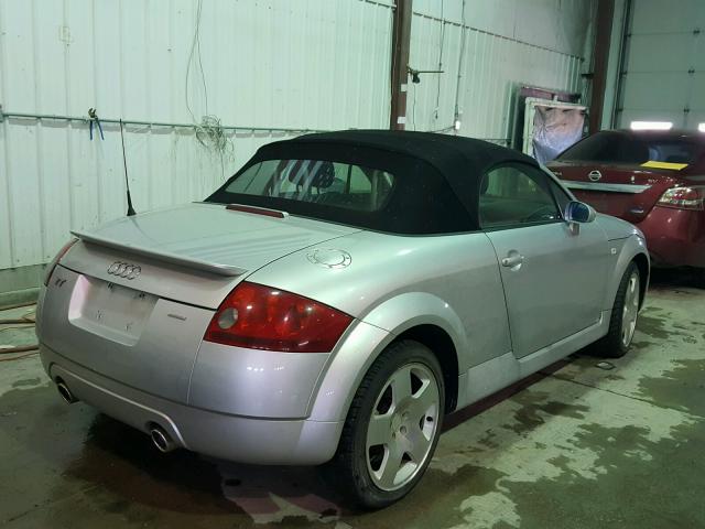 TRUUT28N031003425 - 2003 AUDI TT QUATTRO SILVER photo 4