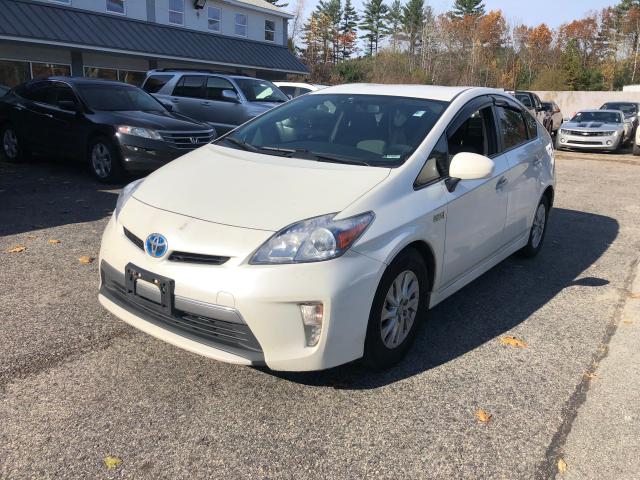 JTDKN3DP8D3036610 - 2013 TOYOTA PRIUS PLUG WHITE photo 2