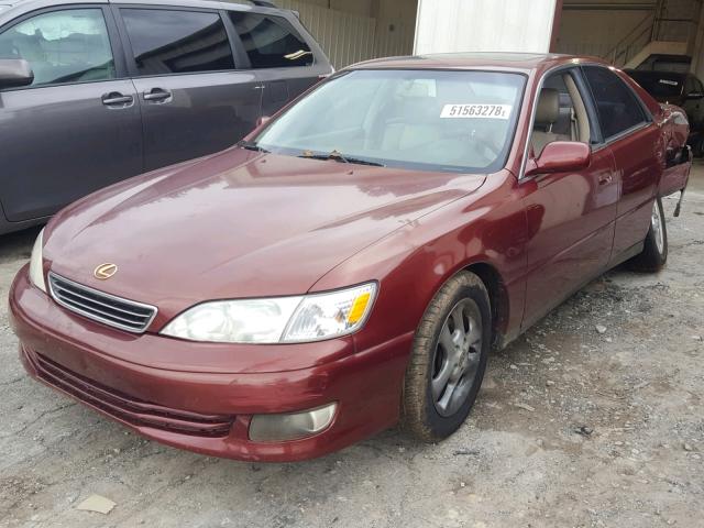 JT8BF28G910304738 - 2001 LEXUS ES 300 MAROON photo 2