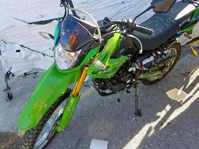 LHJPCNBK9JB500360 - 2018 OTHER MOTORCYCLE GREEN photo 9