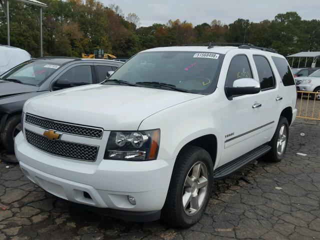 1GNSCCE03DR364965 - 2013 CHEVROLET TAHOE C150 WHITE photo 2