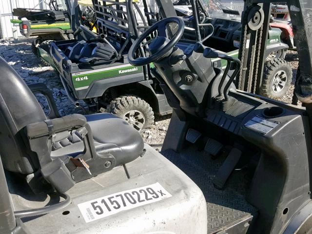 CP1F29P9840 - 2012 NISSAN FORKLIFT GRAY photo 5