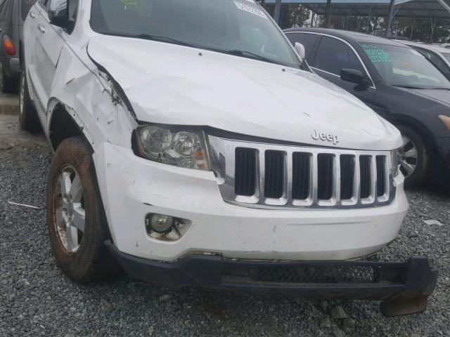 1C4RJEAG6DC632079 - 2013 JEEP GRAND CHER WHITE photo 9