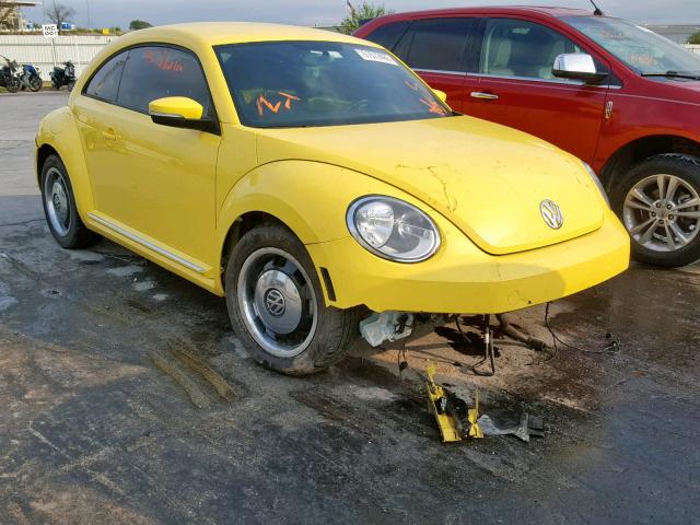 3VWJX7AT9CM660618 - 2012 VOLKSWAGEN BEETLE YELLOW photo 1