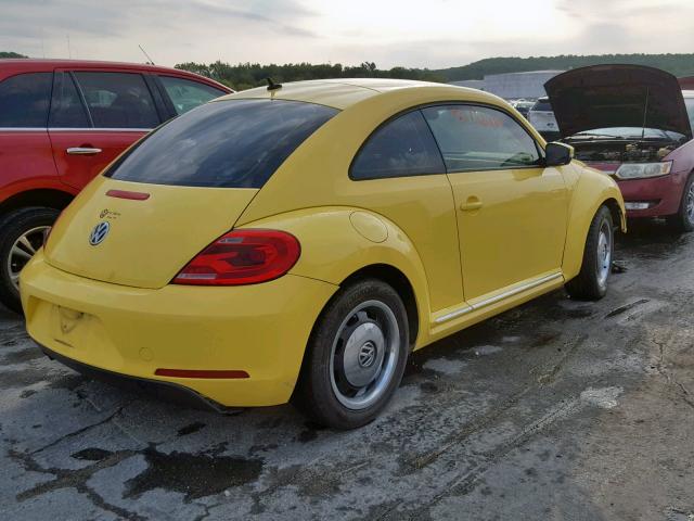 3VWJX7AT9CM660618 - 2012 VOLKSWAGEN BEETLE YELLOW photo 4