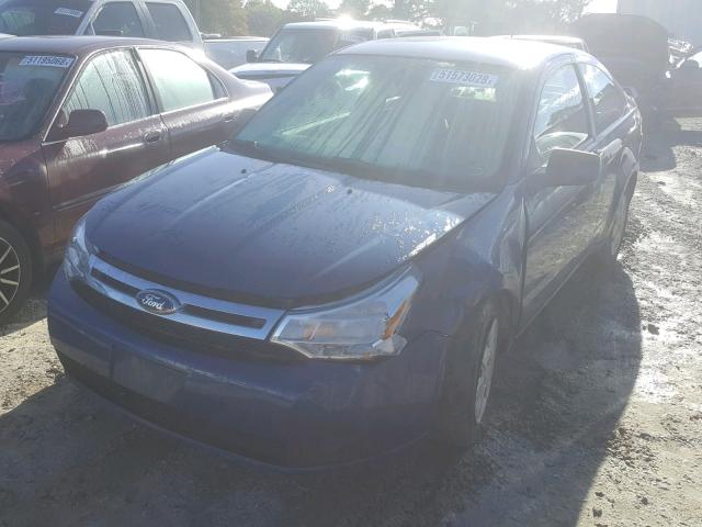 1FAHP32N78W142465 - 2008 FORD FOCUS S/SE BLUE photo 2