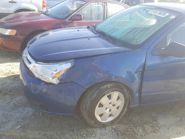 1FAHP32N78W142465 - 2008 FORD FOCUS S/SE BLUE photo 9