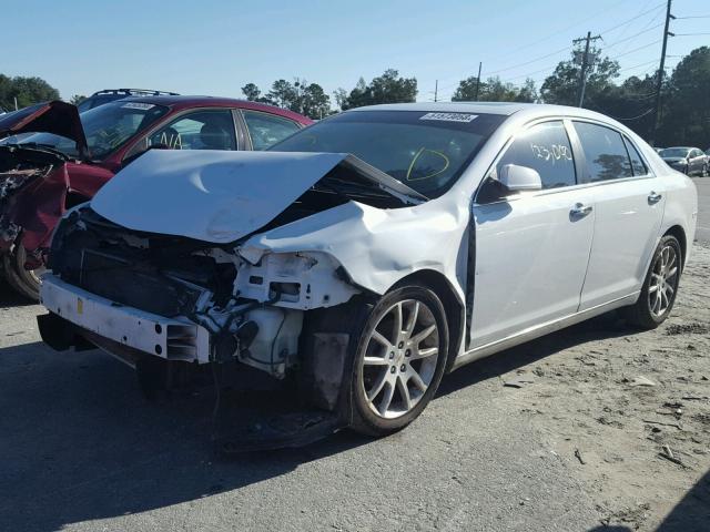 1G1ZE5E74BF132439 - 2011 CHEVROLET MALIBU LTZ WHITE photo 2