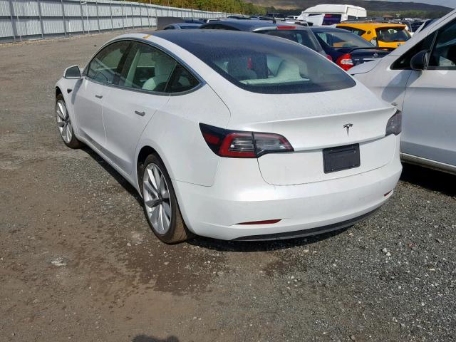 5YJ3E1EA1KF444935 - 2019 TESLA MODEL 3 WHITE photo 3