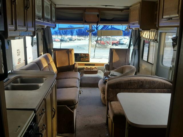 3FCMF53G9NJA00753 - 1993 WINNEBAGO ADVENTURER TAN photo 5