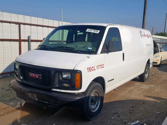 1GTHG39R411140825 - 2001 GMC SAVANA G35 WHITE photo 2